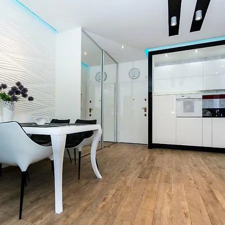 Przy Plaży - Neptun Park By Oneapartments *